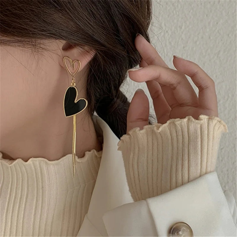 Korean Asymmetric Hollow Black Heart Dangle Earrings For Women Temperament Exaggerated Drop Earrings Party Jewelry