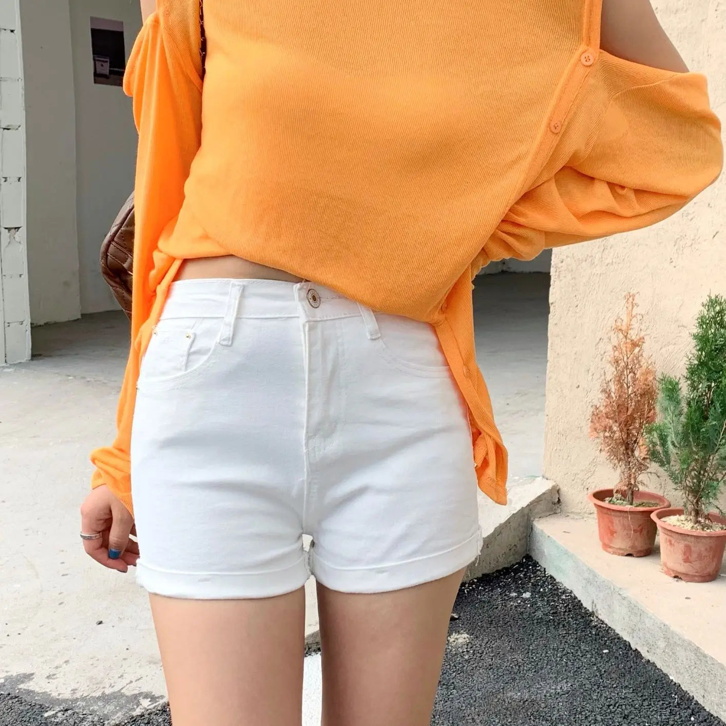 New Summer Womens Casual Jeans Shorts Ladies Solid White Black Denim Shorts Female Slim Leisure Denim Shorts Feminino