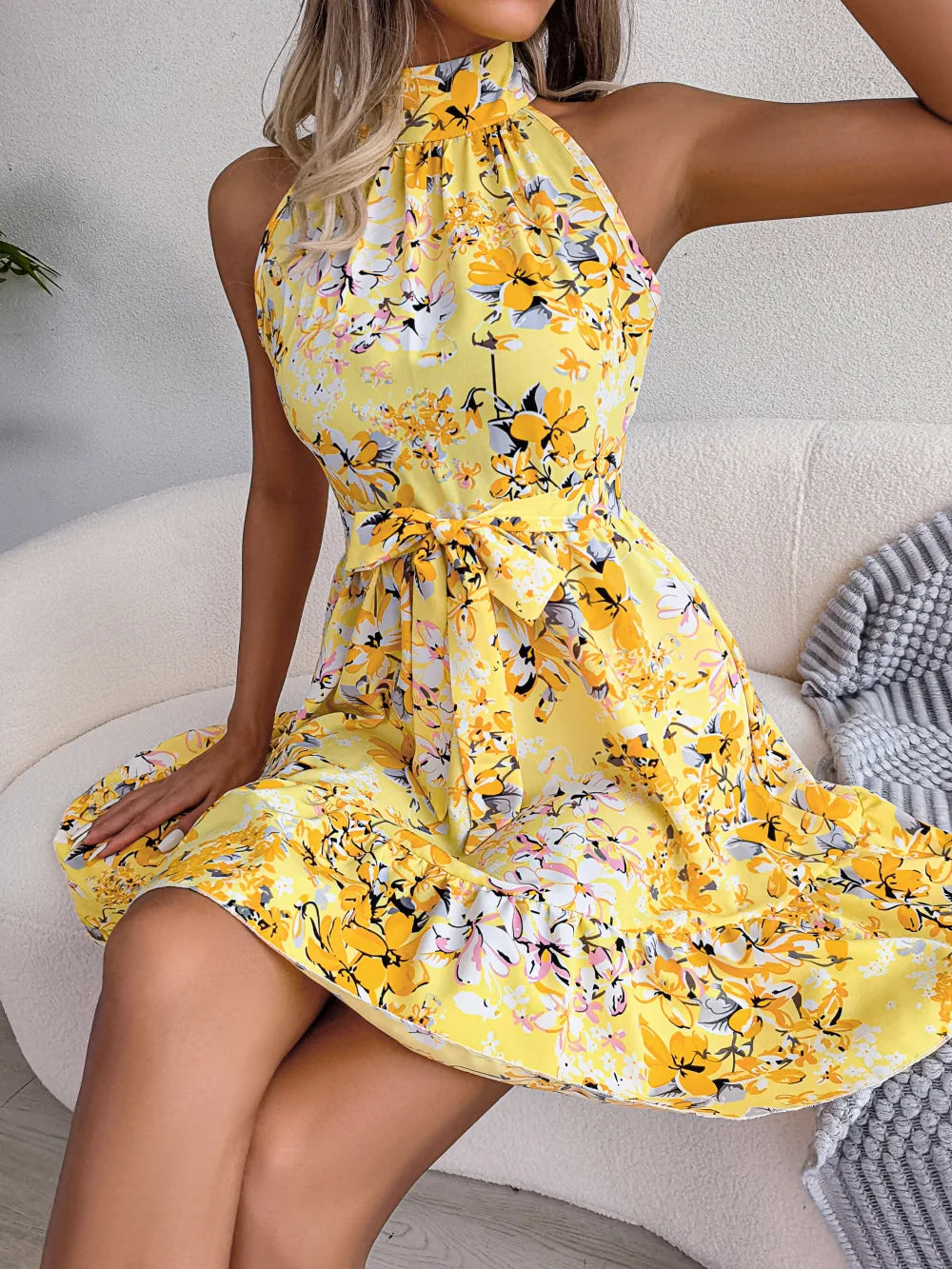 Summer Women’s Floral Halter Dress – Sexy, Short, Casual Beach Dress.






Summer Women’s Floral Halter Dress – Sexy, Short, Casual Beach Dress.