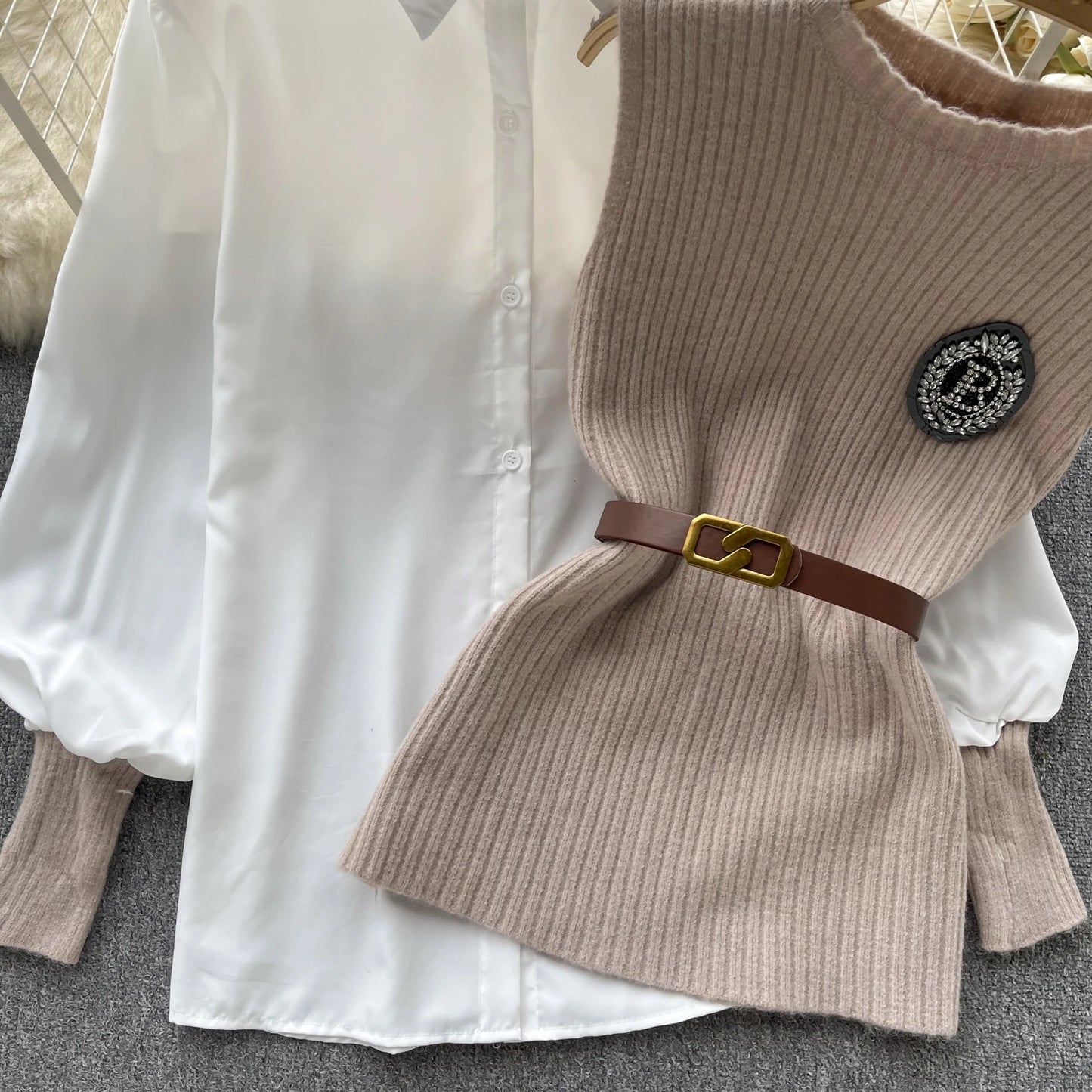 Korean Knitted Vest & Lantern Sleeve Blouse – Elegant Autumn Set