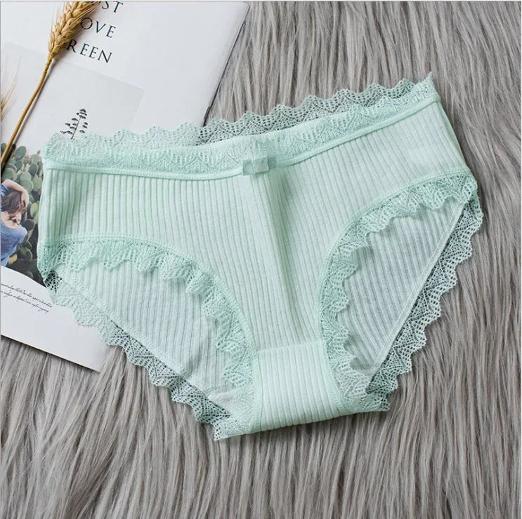 Women's Seamless Cotton Underwear Sexy Low Waist Lace Ruffle Briefs Solid Color Stretch Underpants Breathable Intimates Lingerie