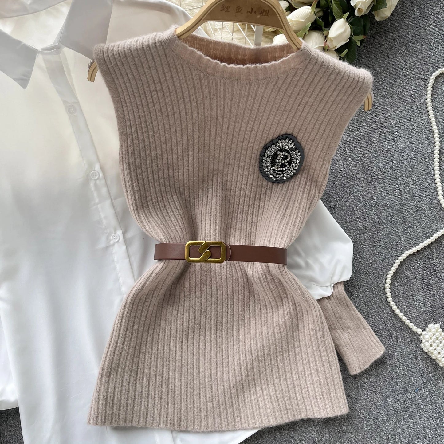 Korean Knitted Vest & Lantern Sleeve Blouse – Elegant Autumn Set